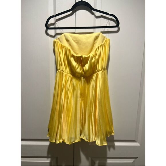 GIGII'S GLORIOSA DRESS- YELLOW STRAPLESS PLEATED MINI DRESS size XS NWT$469 - Picture 4 of 8